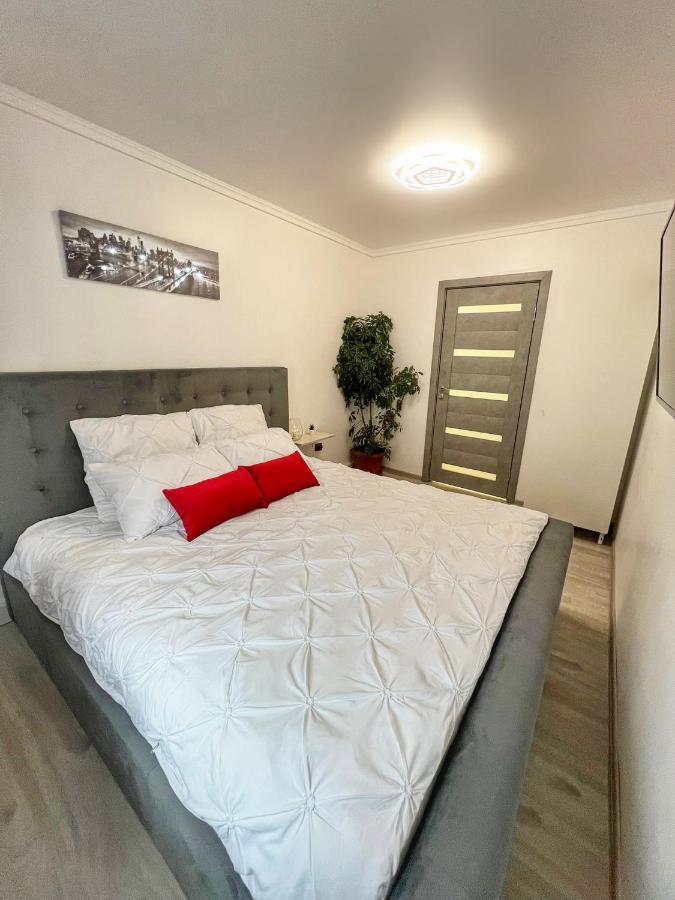 Luxor Ultra-Central Apartments Sibiu Buitenkant foto